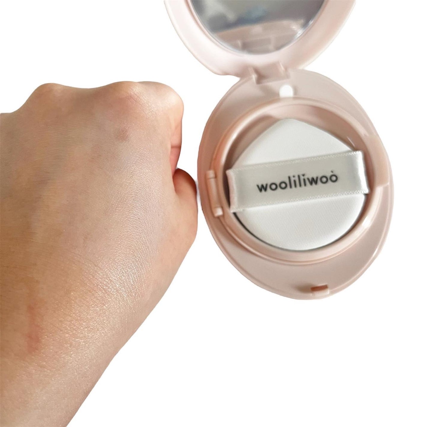 エッグサンクッション/wooliliwoo/日焼け止めローションを使ったクチコミ(4枚目)