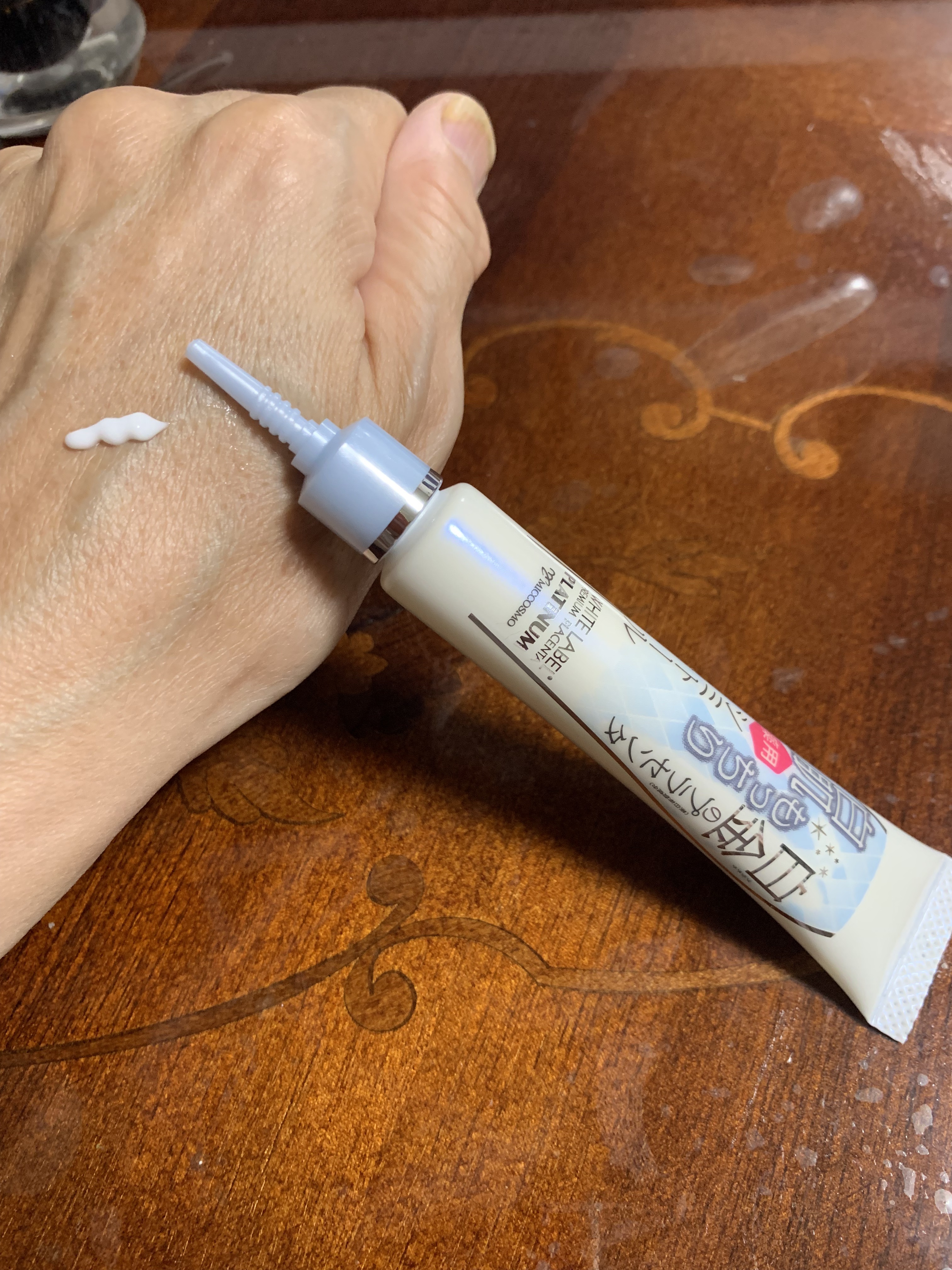 白金のプラセンタもっちり白肌薬用シミトール/ホワイトラベル/美容液を使ったクチコミ（2枚目）