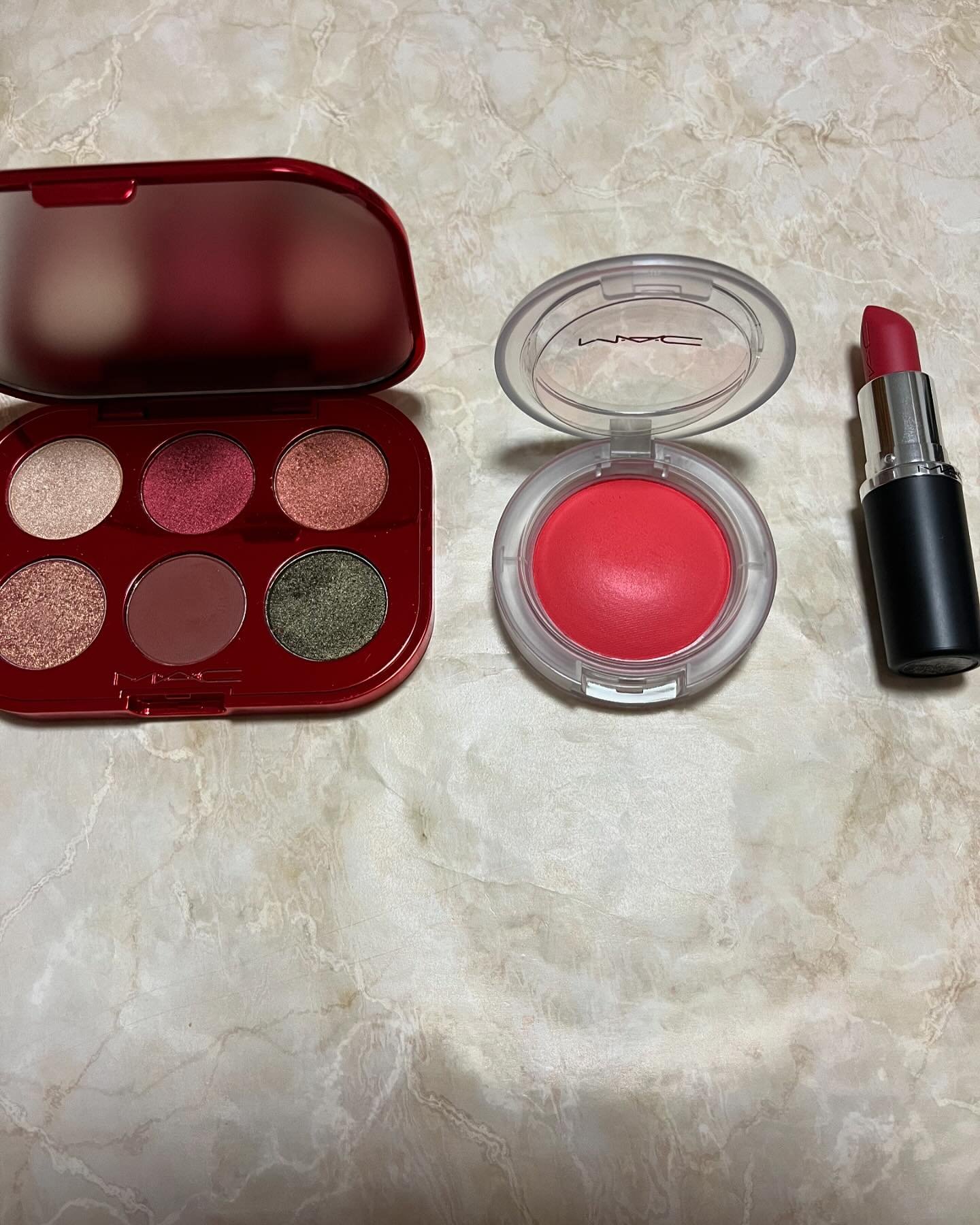 グロープレイ クッショニー ブラッシュ グルービー/M・A・C/ジェル・クリームチークを使ったクチコミ（1枚目）