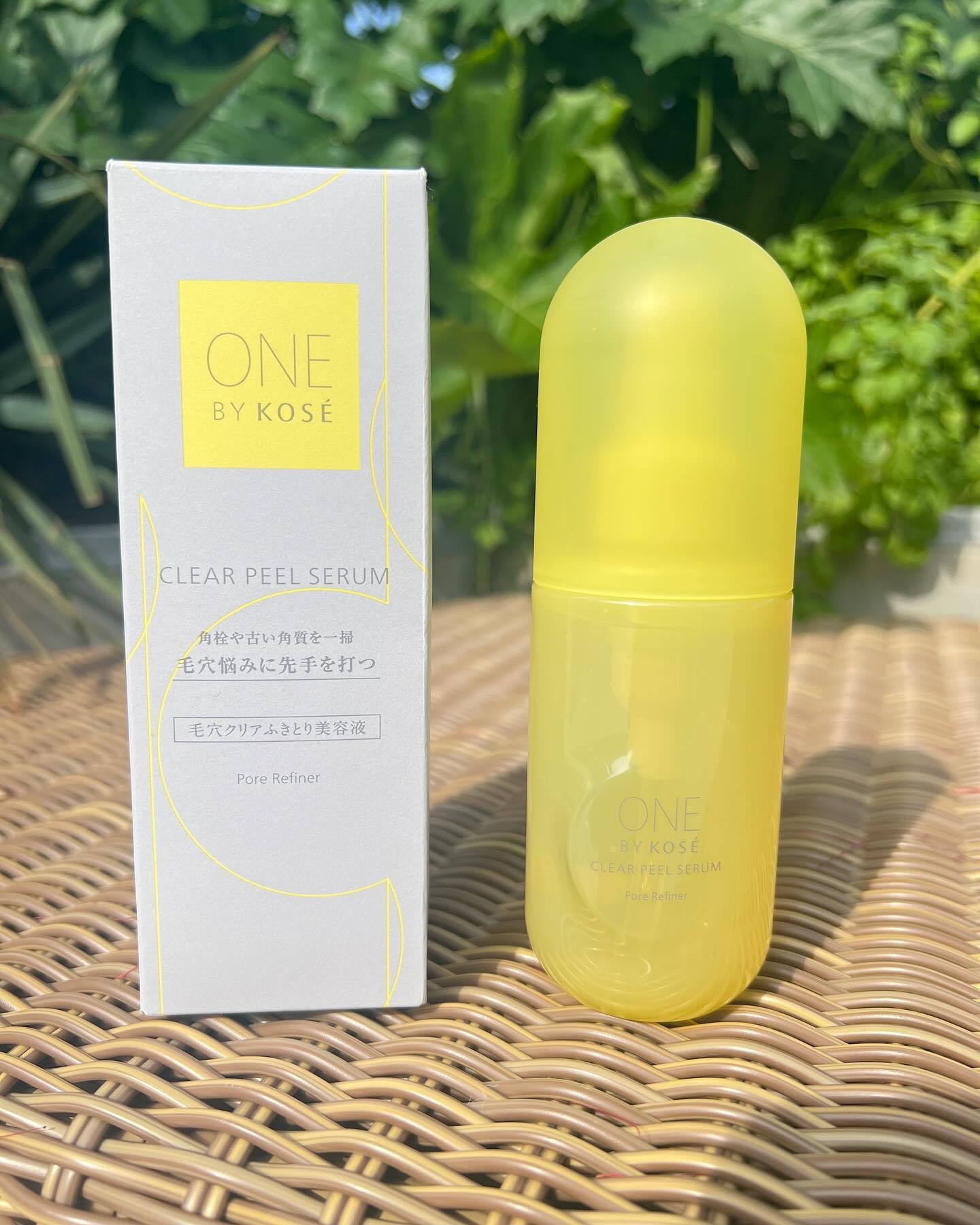 ONE BY KOSÉ　クリアピール セラムを
提供していただきました。

角栓や古い角質を一掃
成果が見える毛穴ケア
毛穴クリアふきとり美容液です。

洗顔の後に使うよ。
コットンにポンプ2回くらいの量をだし
顔全体に軽く拭き取ります。
