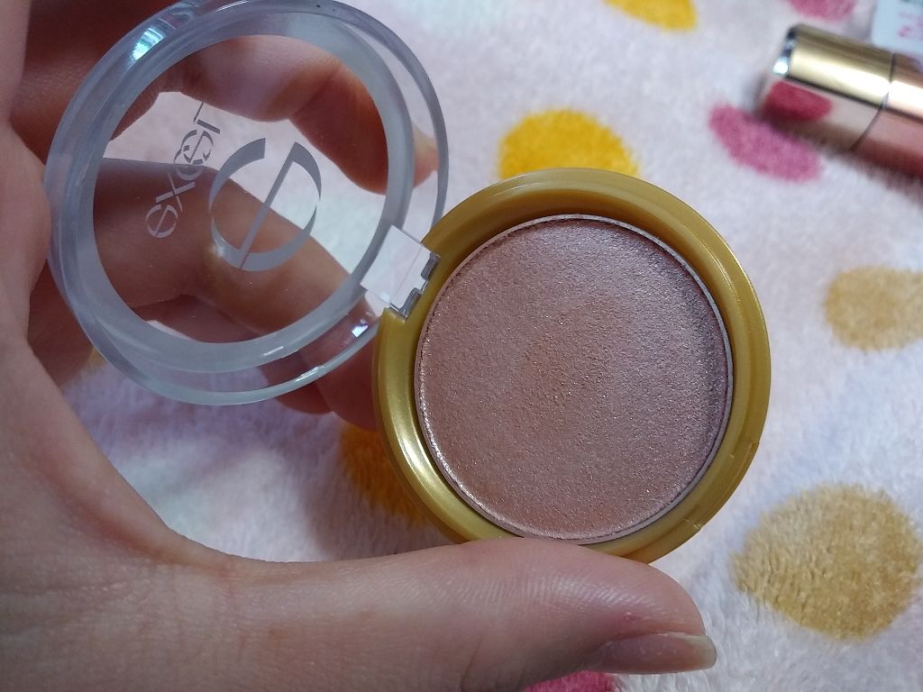 シャイニーシャドウ N/excel/単色アイシャドウを使ったクチコミ(2枚目)