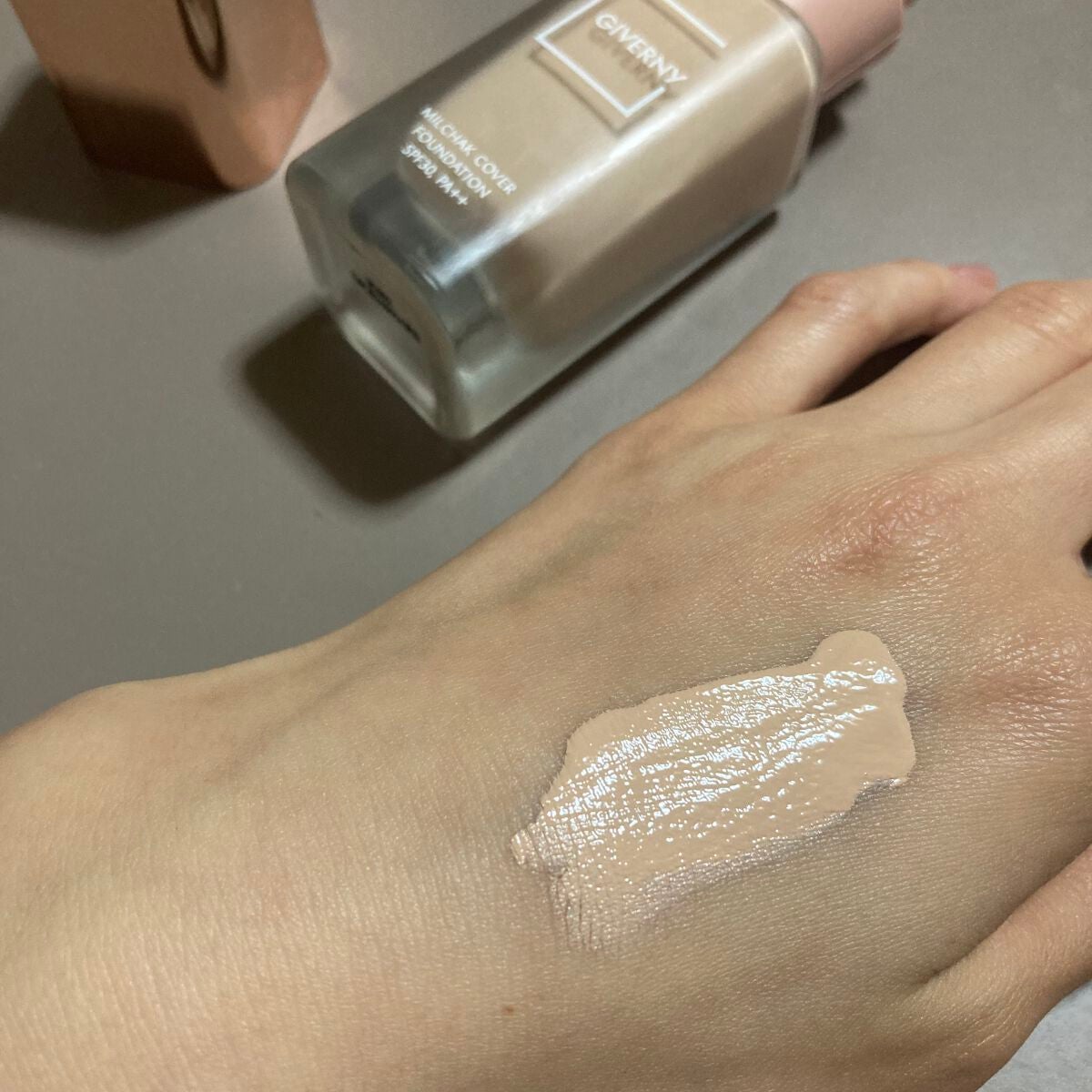 密着カバーファンデーション/GIVERNY/リキッドファンデーションを使ったクチコミ(3枚目)
