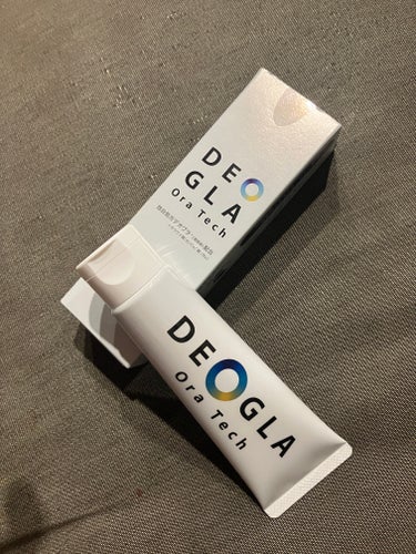 DEOGLA Ora Tech（デオグラオーラテック）は、
口臭の原因*1を除去して、スッキリした爽やかさが長く続くのを助けます。

*1 食べカスや歯垢など 

創業200年ガラスメーカーが開発した、