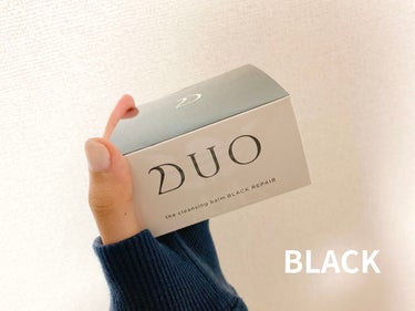 初めてduoのblack購入🖤🖤
定期縛りなしの半額（¥1900）で購入できたからお得でした🖤

毛穴の角質除去に特化していて、黄色と同じような感じなんだけど、黄色よりレベルupしたのが今回の黒って感じ