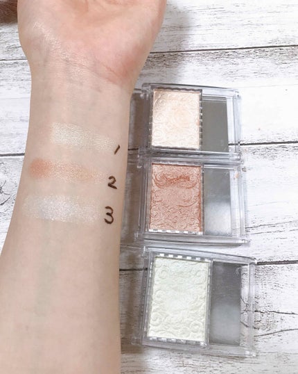 パールグロウハイライト/CEZANNE/パウダーハイライトを使ったクチコミ(2枚目)