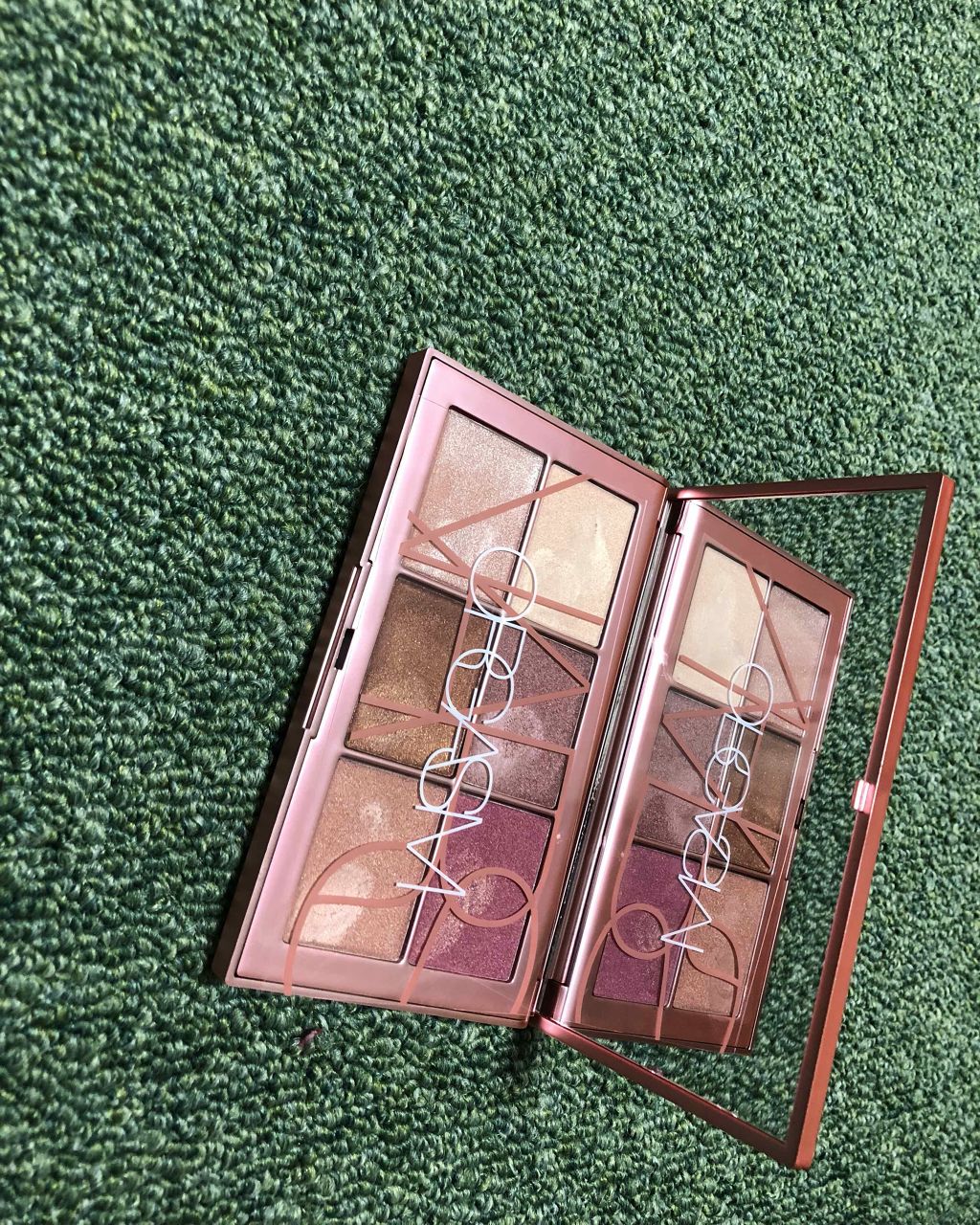 エンドレスオーガズムパレット/NARS/アイシャドウパレットを使ったクチコミ(2枚目)