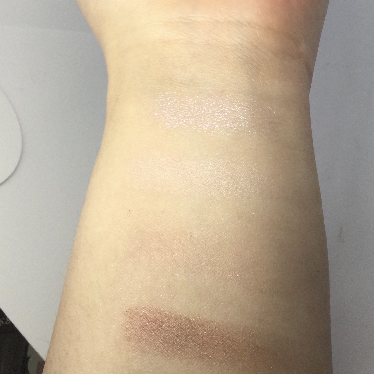 ベージュトーンアイシャドウ/CEZANNE/アイシャドウパレットを使ったクチコミ（3枚目）