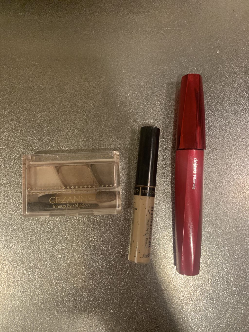 トーンアップアイシャドウ/CEZANNE/アイシャドウパレットを使ったクチコミ（1枚目）