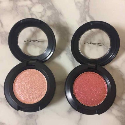 ダズルシャドウ/M・A・C/単色アイシャドウを使ったクチコミ(2枚目)