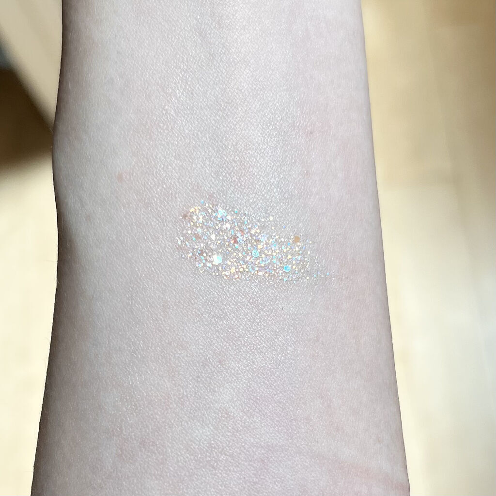 チアミーカラーグリッターアイシャドウ/セリア/グリッターを使ったクチコミ（3枚目）