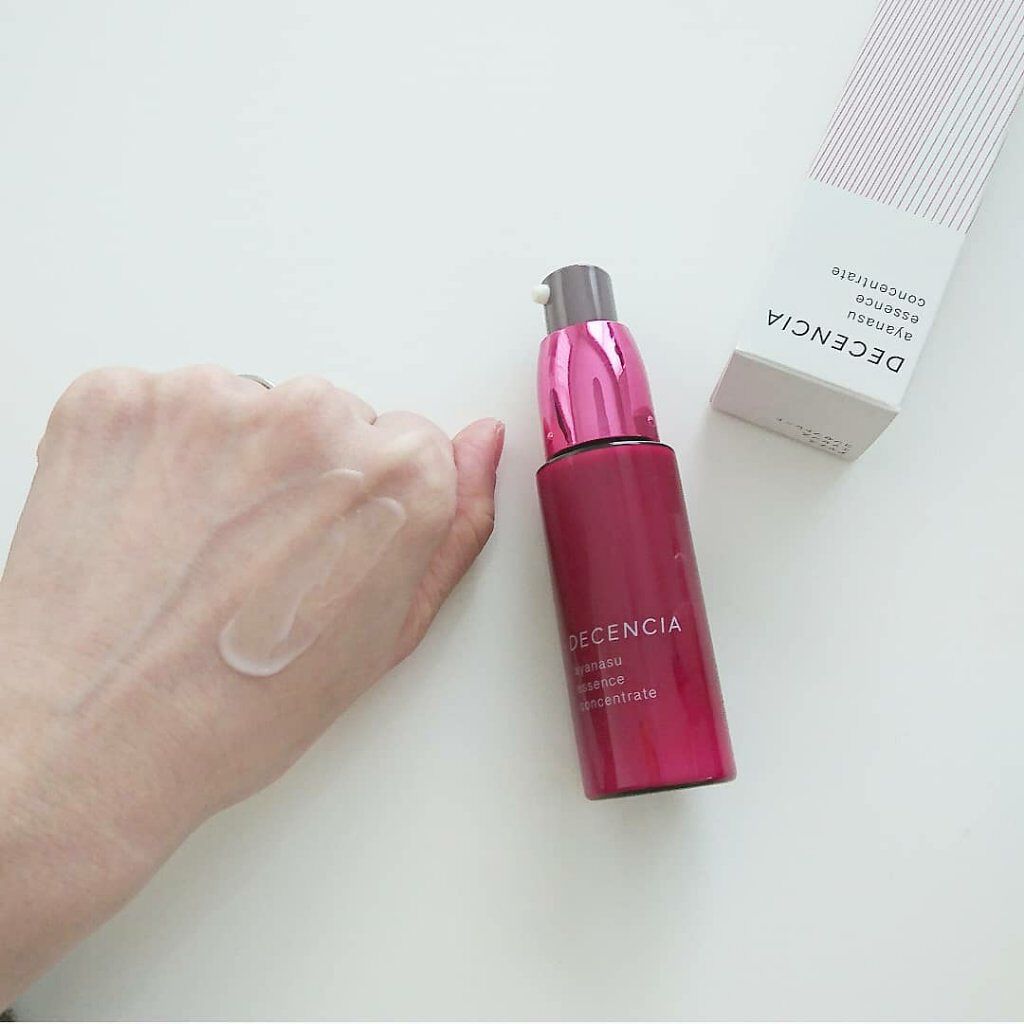 アヤナス エッセンス コンセントレート/DECENCIA/美容液を使ったクチコミ（3枚目）