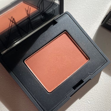 NARS シングルアイシャドーのクチコミ「NARS▸▸シングルアイシャドー5314

とにかくオシャレな色
これからの季節たくさん使いた.....」（2枚目）