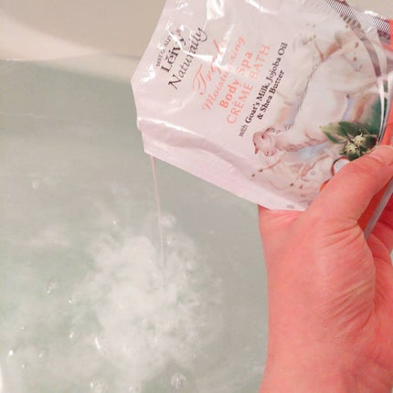 レイヴィー クリームバス ゴートミルク 1000ml/Leivy/保湿系入浴剤を使ったクチコミ(4枚目)