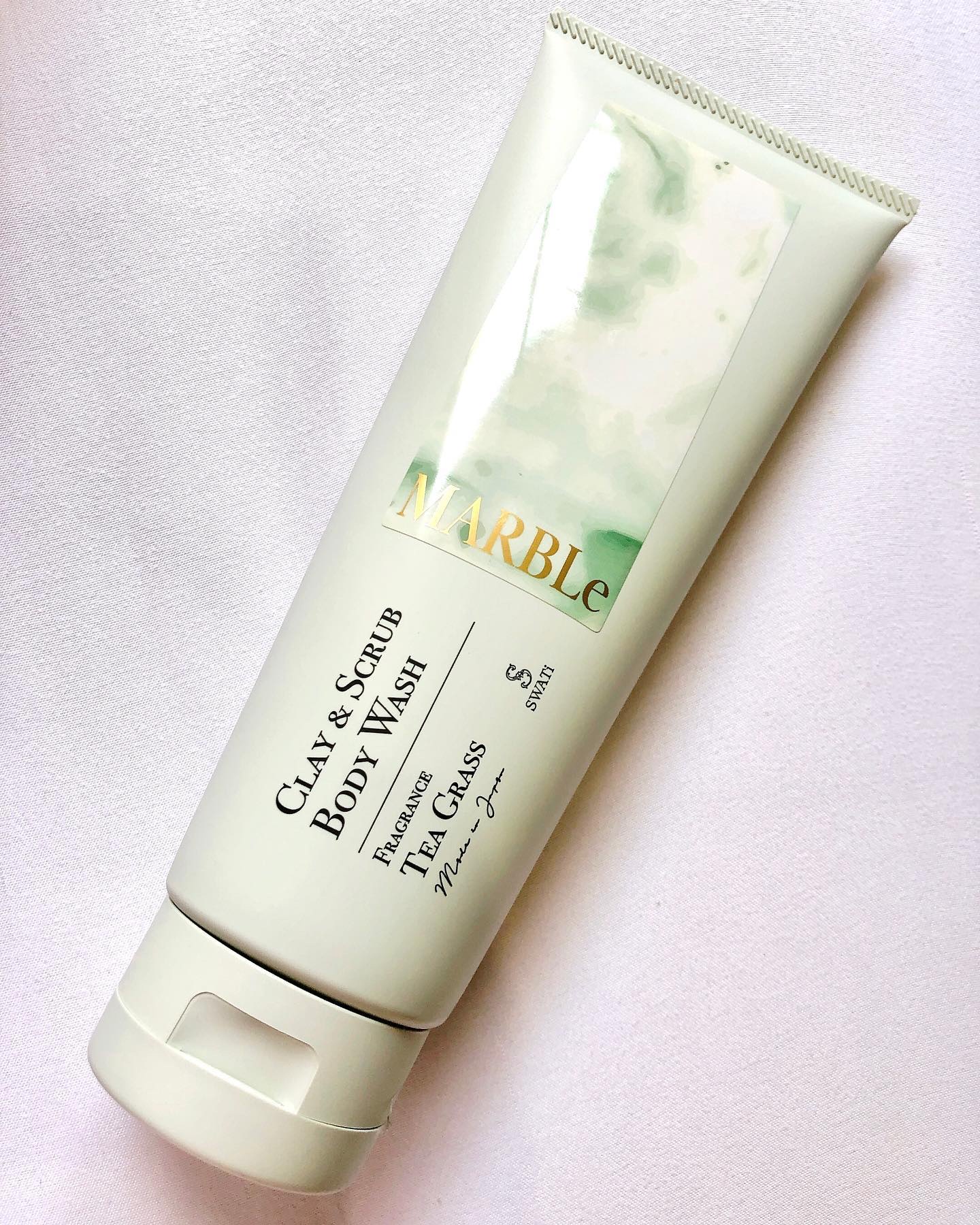 CLAY ＆ SCRUB BODY WASH/SWATi MARBLe/ボディスクラブを使ったクチコミ（1枚目）