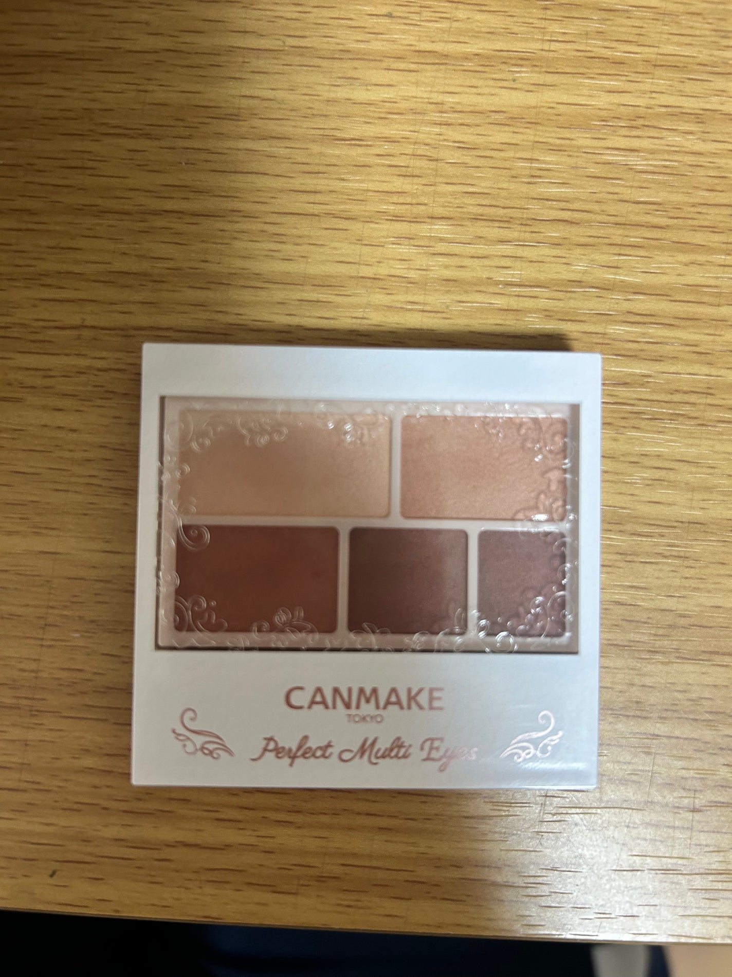 パーフェクトマルチアイズ/キャンメイク/アイシャドウパレットを使ったクチコミ(1枚目)