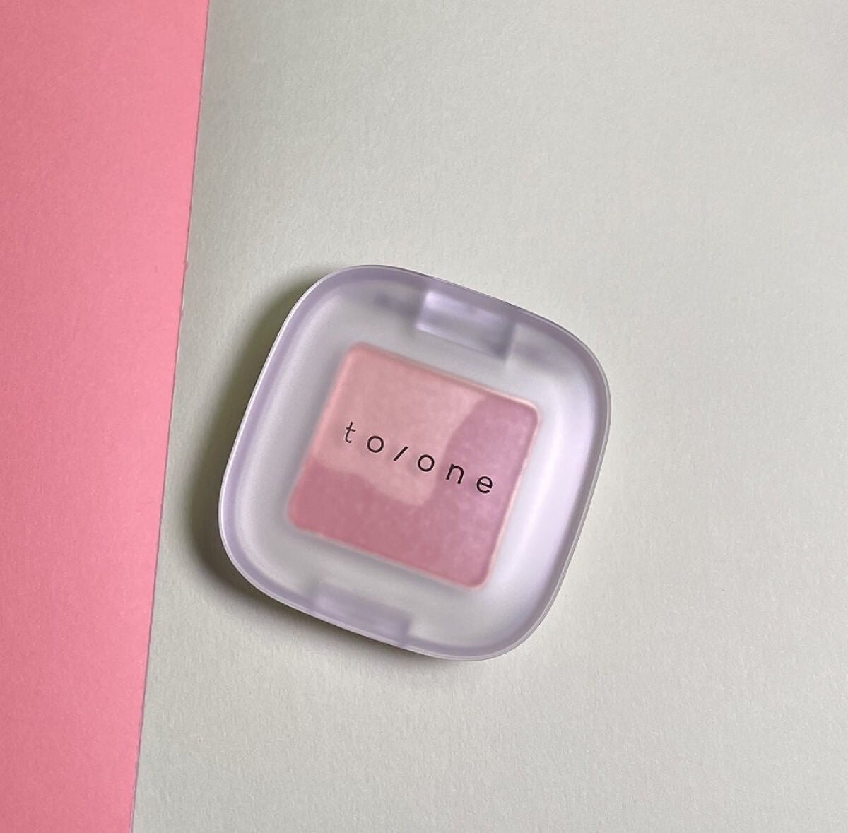 ペタル フロート アイシャドウ/to/one/アイシャドウパレットを使ったクチコミ(1枚目)