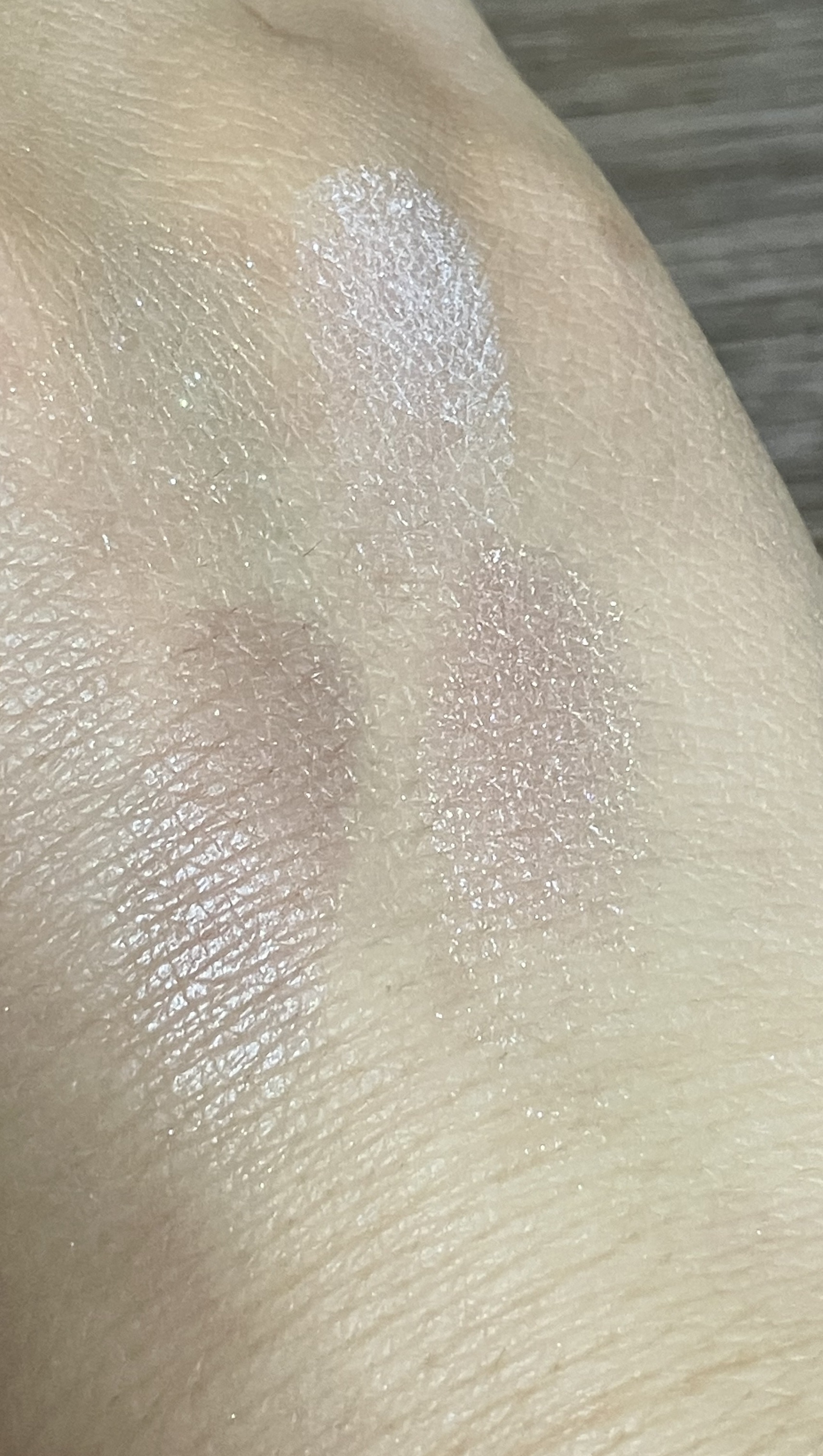 ペールトーンアイシャドウ/CEZANNE/アイシャドウを使ったクチコミ（2枚目）