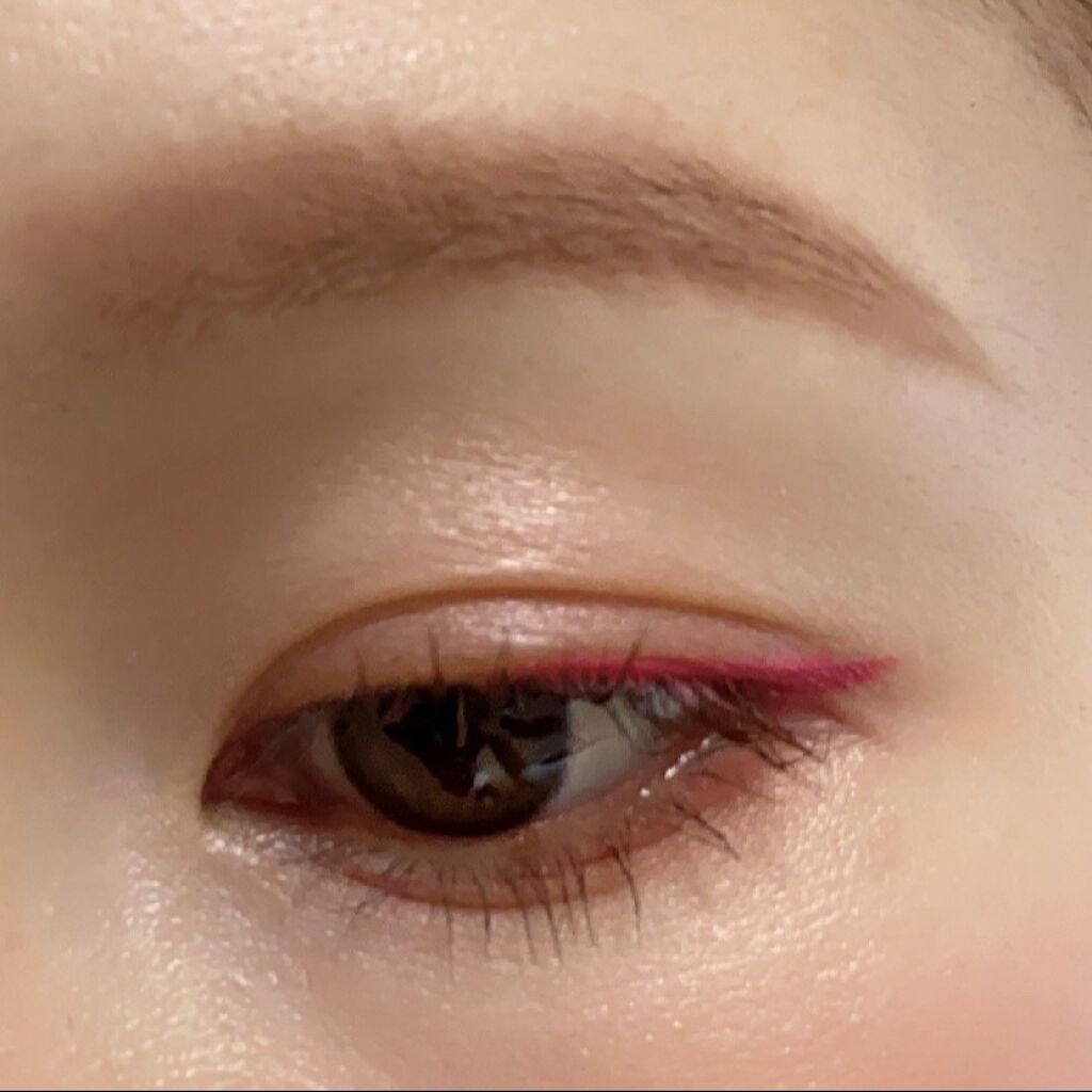 EYE OPENING LINER PINK/UZU BY FLOWFUSHI/リキッドアイライナーを使ったクチコミ（2枚目）