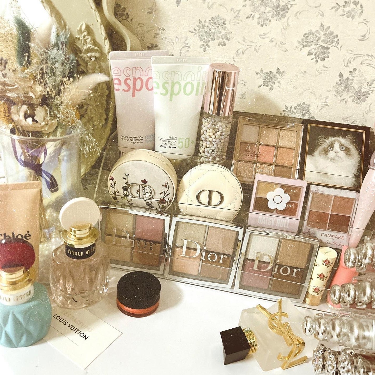 ccco on LIPS 「可愛すぎるコスメ収納でけた♡♡届いた🥹🫧🩵眼福であります💘💓🥺..」(1枚目)