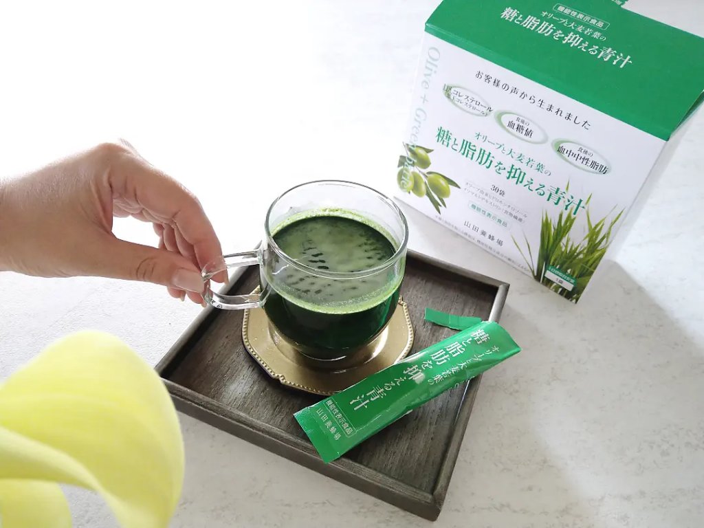 オリーブと大麦若葉の糖と脂肪を抑える青汁 /山田養蜂場（健康食品）/青汁を使ったクチコミ（2枚目）