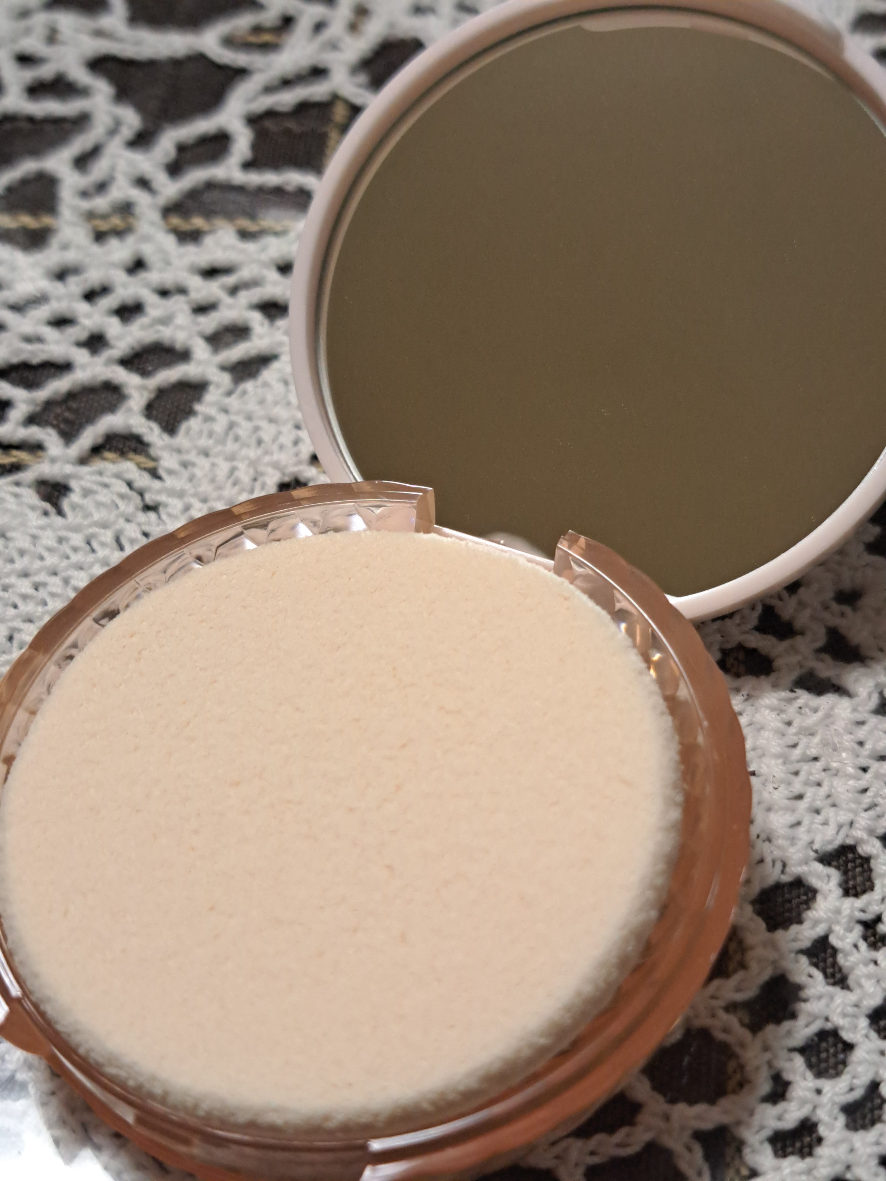 パウダリィファンデーション ex OC20/パラドゥ/パウダーファンデーションを使ったクチコミ（2枚目）