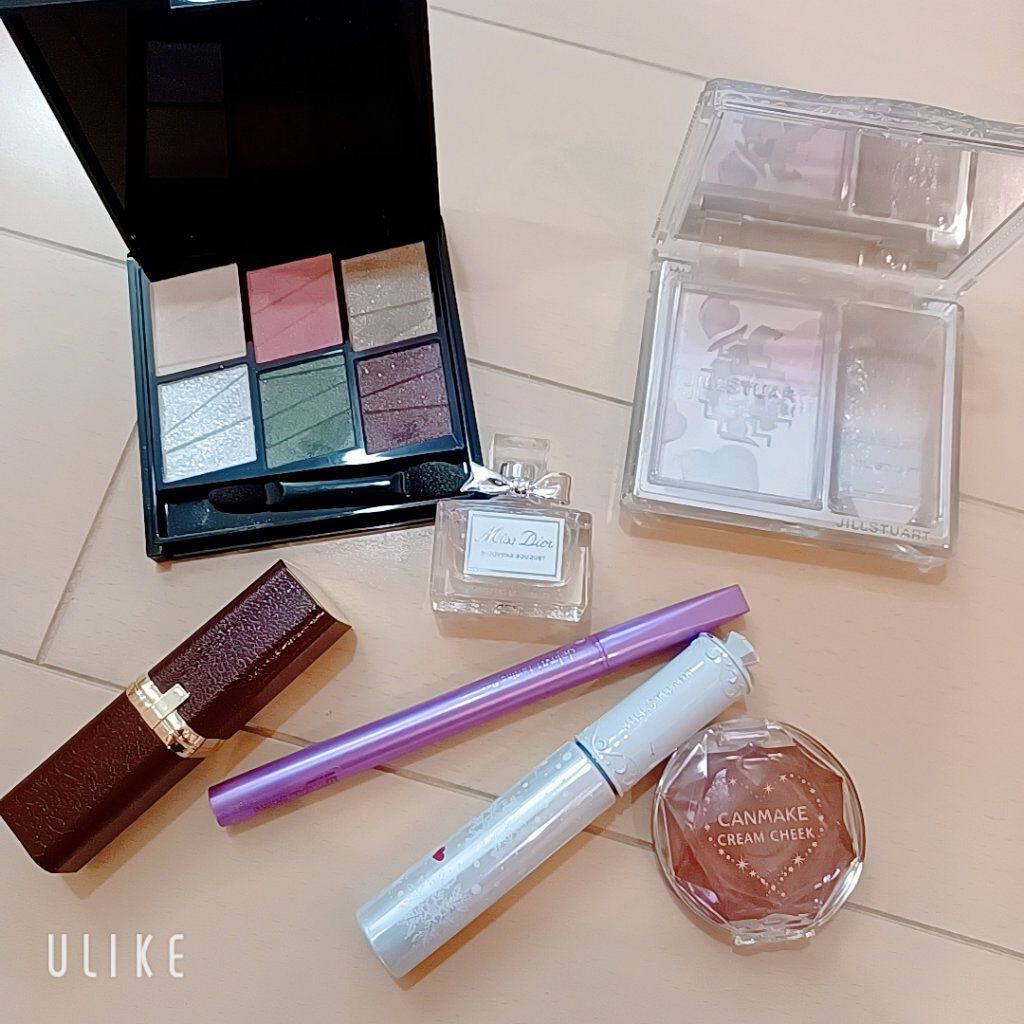 スノーイーラブドロップ フェイスパウダー/JILL STUART/プレストパウダーを使ったクチコミ（2枚目）