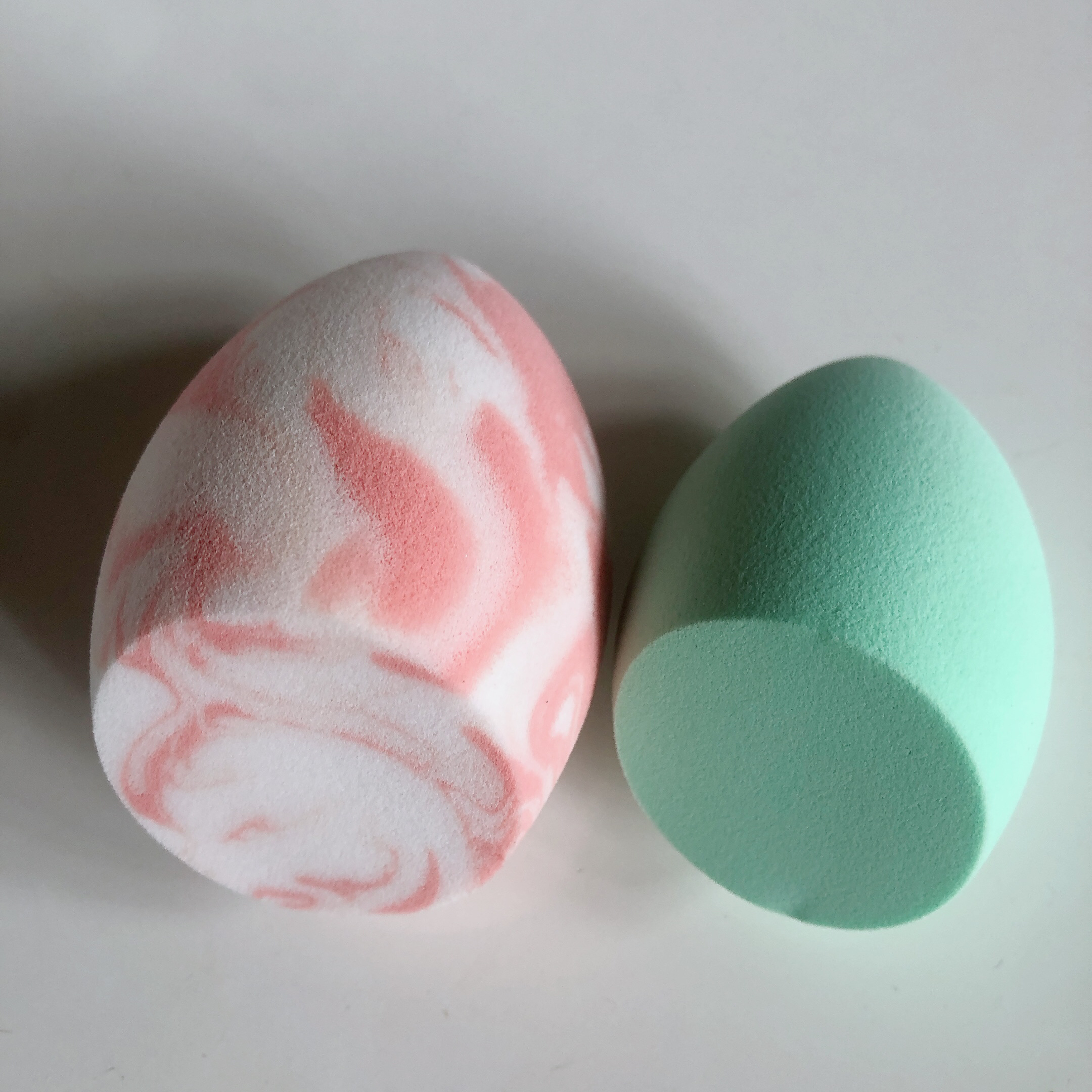 パフ　(炭入り・しずく型)/DAISO/パフ・スポンジを使ったクチコミ（3枚目）