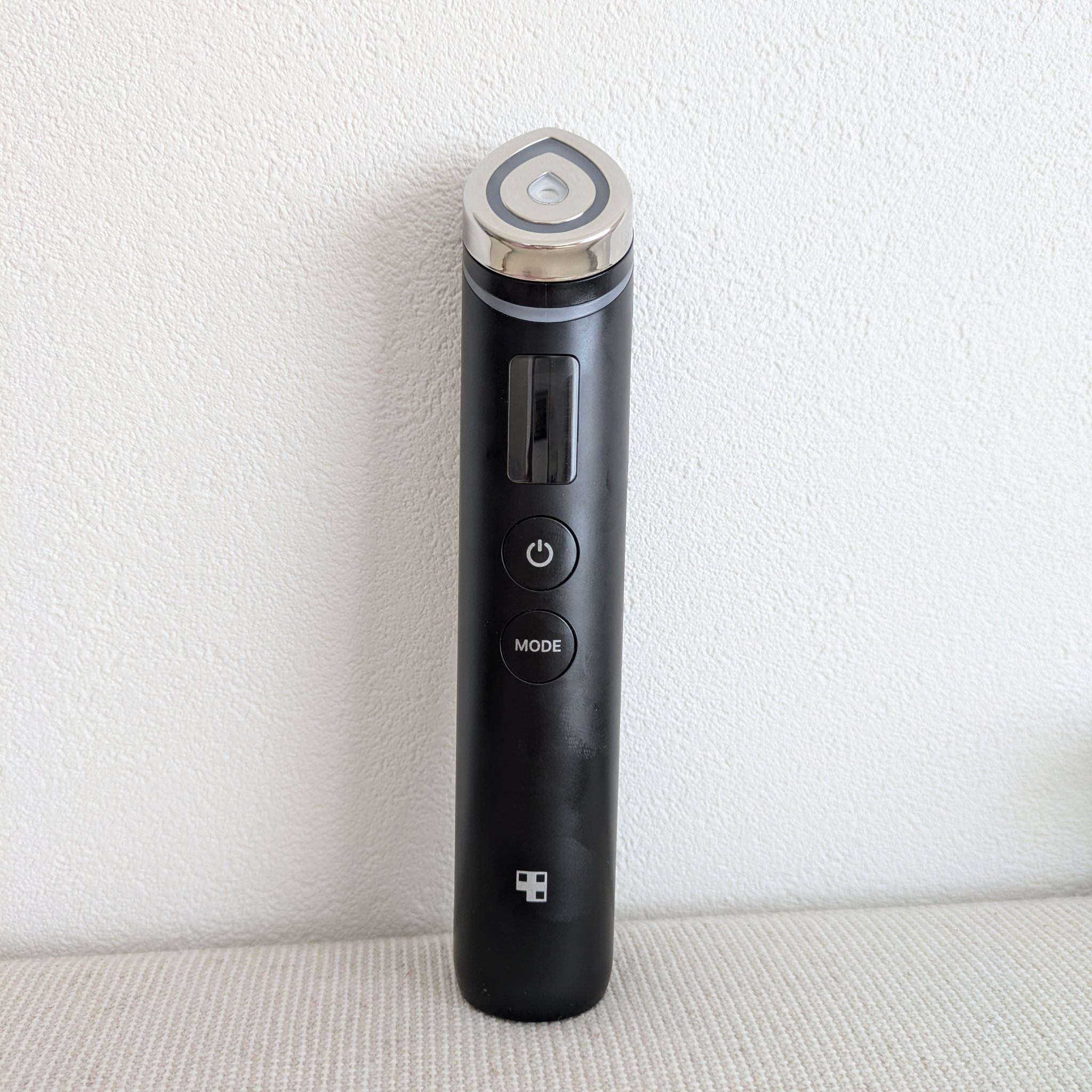 Qoo10のメガ割でずっと気になっていた
MEDICUBEのAGE-R ブースタープロを購入しました😊！
確か+500円でアンプルをつけて25000円くらいだった気がします(うろ覚え)。

ちゃんとした美顔器は初めて使うのですが
これめっ