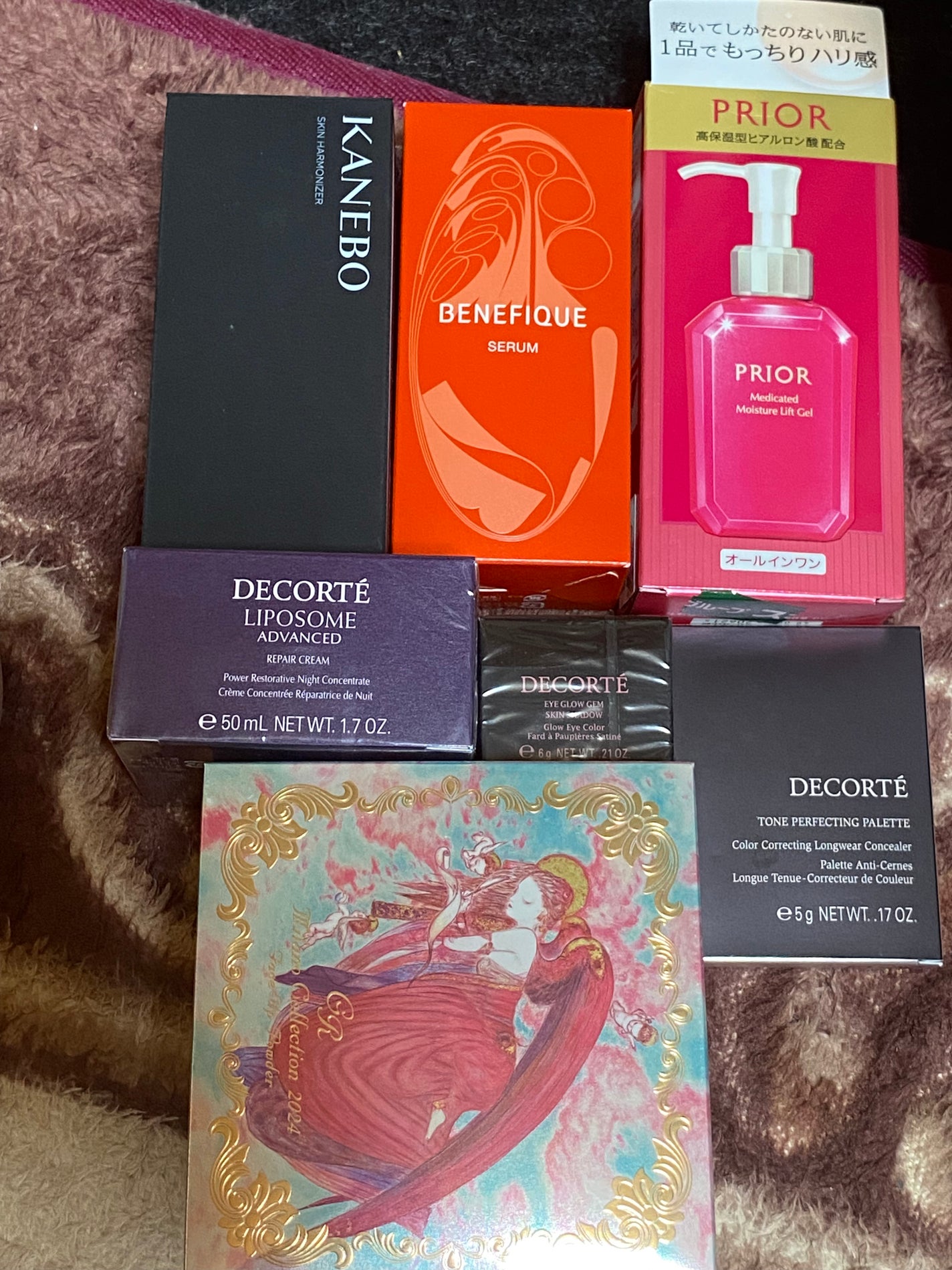 リサ・ラーソン♡クッションファンデマニア on LIPS 「#誕プレ#コスデコ#カネボウ#ベネフィーク#ミラコレ#インナー..」(1枚目)