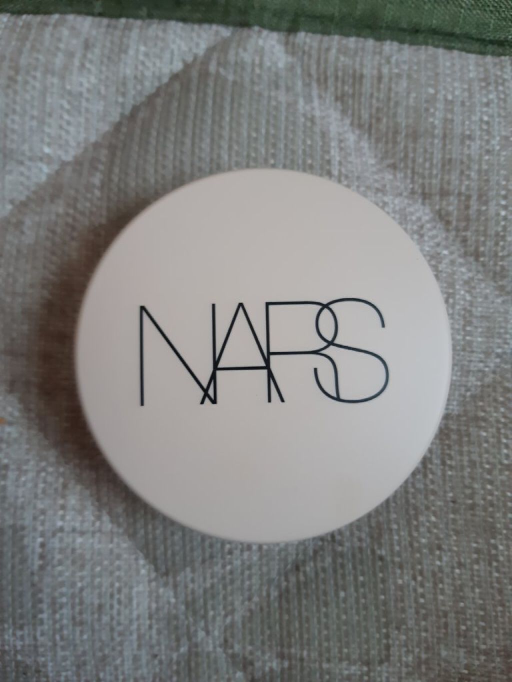 ピュアラディアントプロテクション アクアティックグロー クッションファンデーション SPF50+／PA+++/NARS/クッションファンデーションを使ったクチコミ（1枚目）