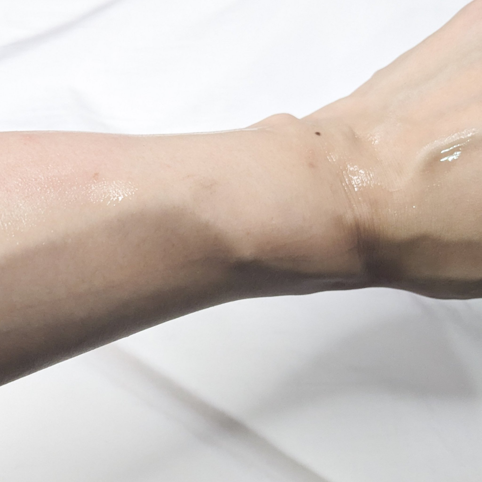 デオドラントボディミルク フローラルブーケ/エージーデオ24/ボディミルクを使ったクチコミ（3枚目）