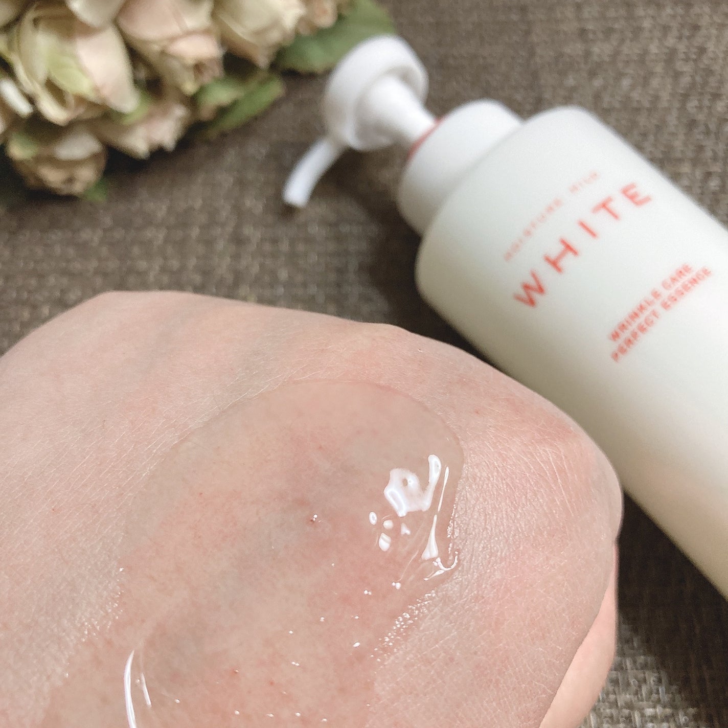 モイスチュアマイルドホワイトリンクルケア パーフェクトエッセンス/モイスチュアマイルド ホワイト/オールインワン化粧品を使ったクチコミ(6枚目)