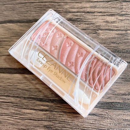 トーンアップアイシャドウ/CEZANNE/アイシャドウパレットを使ったクチコミ(4枚目)