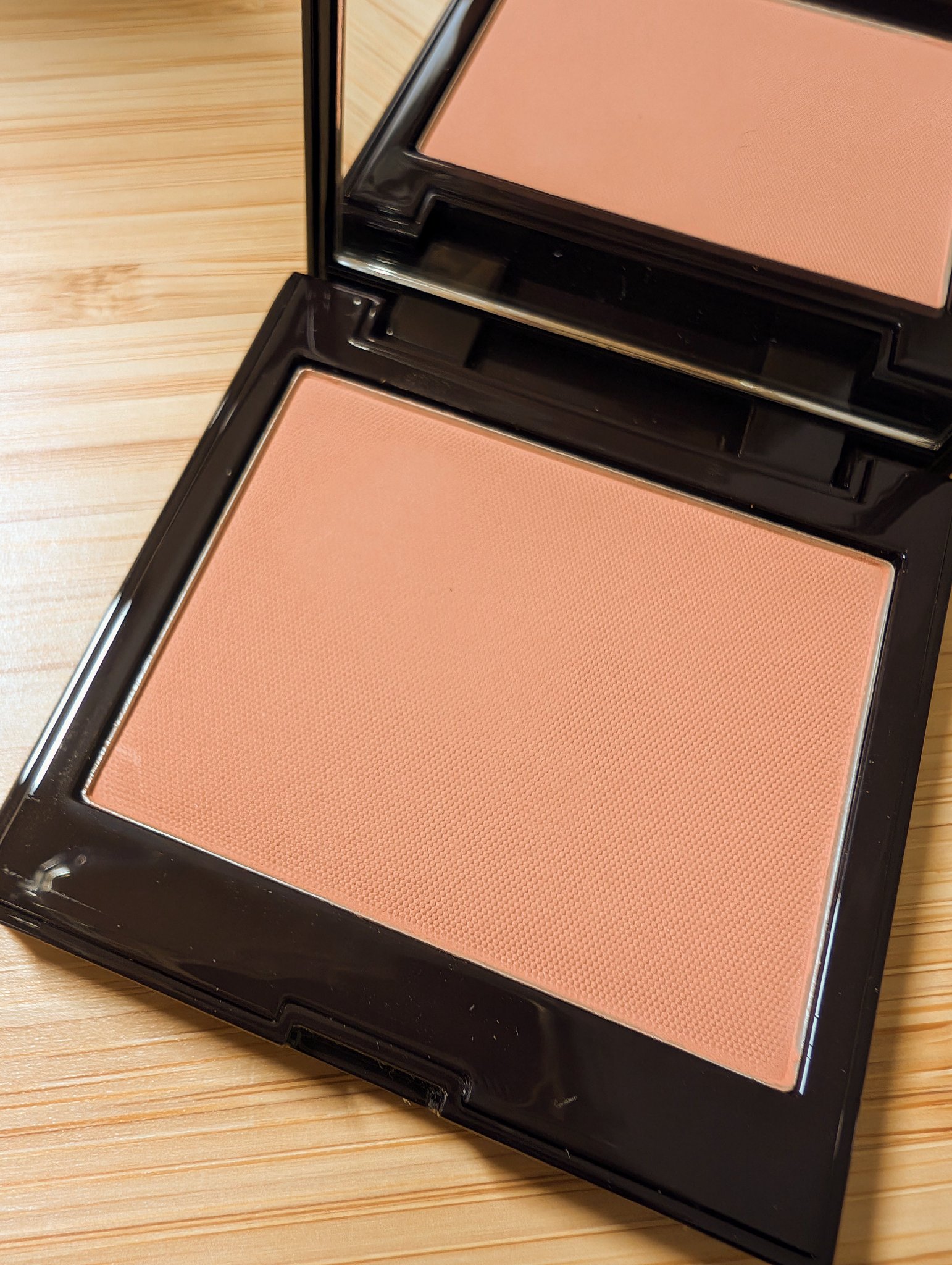 ブラッシュ カラー インフュージョン/ローラ メルシエ/パウダーチークを使ったクチコミ（1枚目）