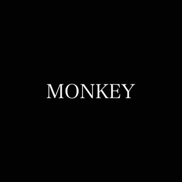 今頃ですが自己紹介させて下さい😊


✴︎MONKEYと申します！
モンキーとかモンちゃんと呼んでください(笑)🗣

✴︎99年生まれの18歳 高校3年生です👩‍🎓
春から美容専門学校に通う予定です！！