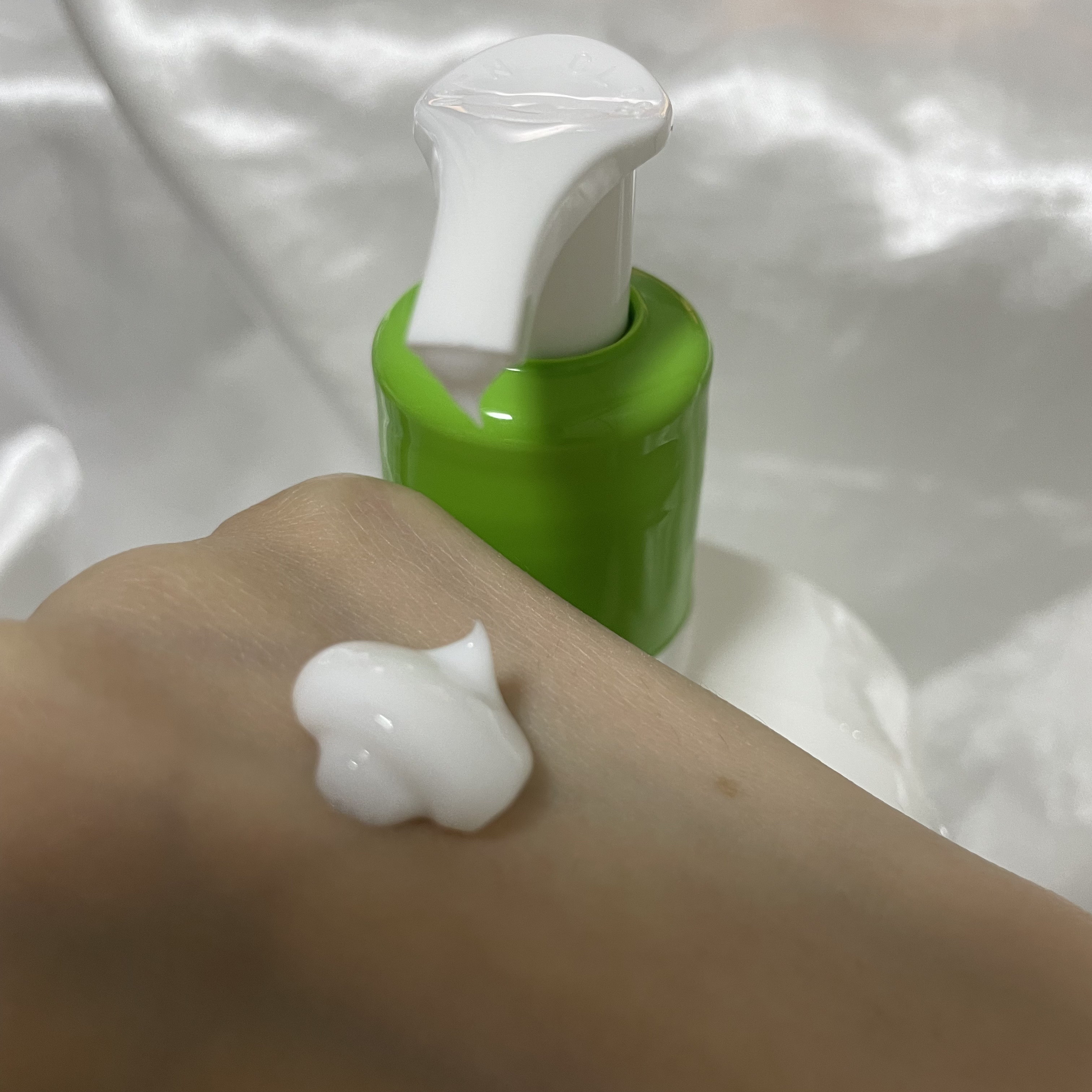 セタフィル モイスチャライジングローション 【旧】591ml/セタフィル/ボディローションを使ったクチコミ（3枚目）