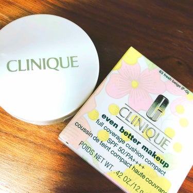 CLINIQUE イーブンベターメイクアップ フルカバレッジクッションコンパクト
名前が長い😂
でも、とても良き💯💯
3年前くらいにクッションファンデ(コレではない)を初めて使って、なかなか上手く使いこ