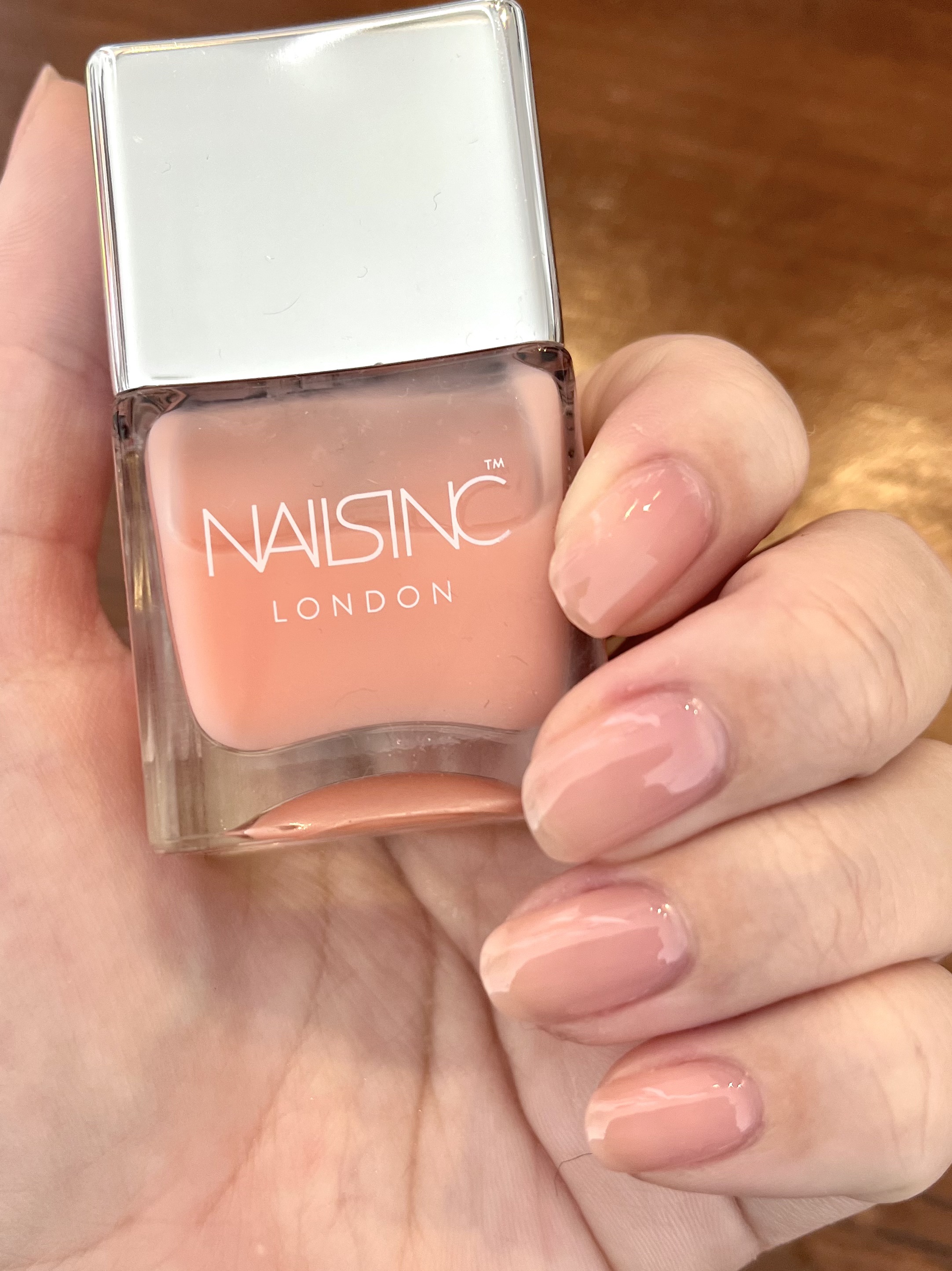 カラーベースコート ゼロ 9／0/uka/オールインワンネイルを使ったクチコミ（2枚目）