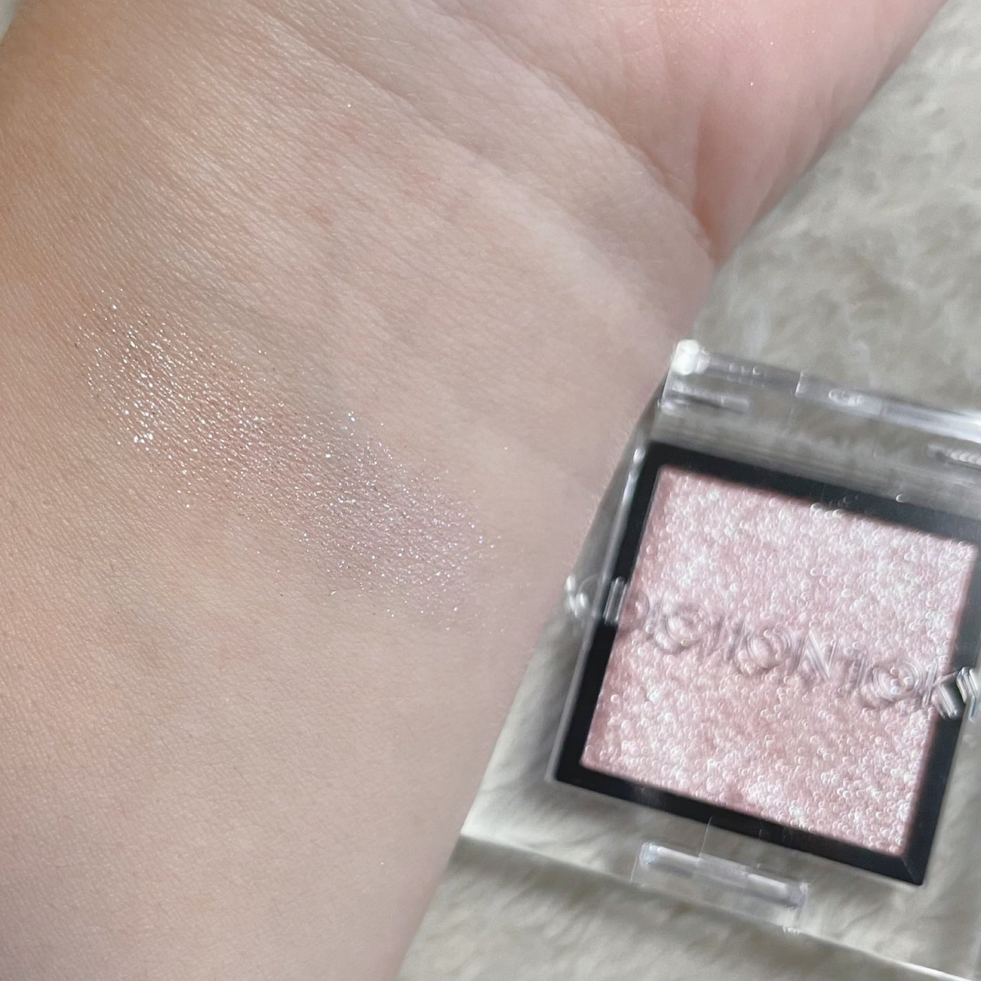 アディクション ザ アイシャドウ スパークル/ADDICTION/単色アイシャドウを使ったクチコミ(5枚目)