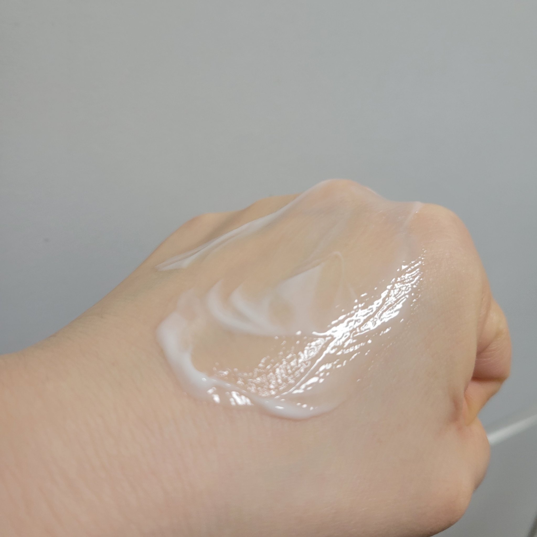 バイブラント ラディアンス　アロマミルク/ジョンソンボディケア/ボディミルクを使ったクチコミ（3枚目）