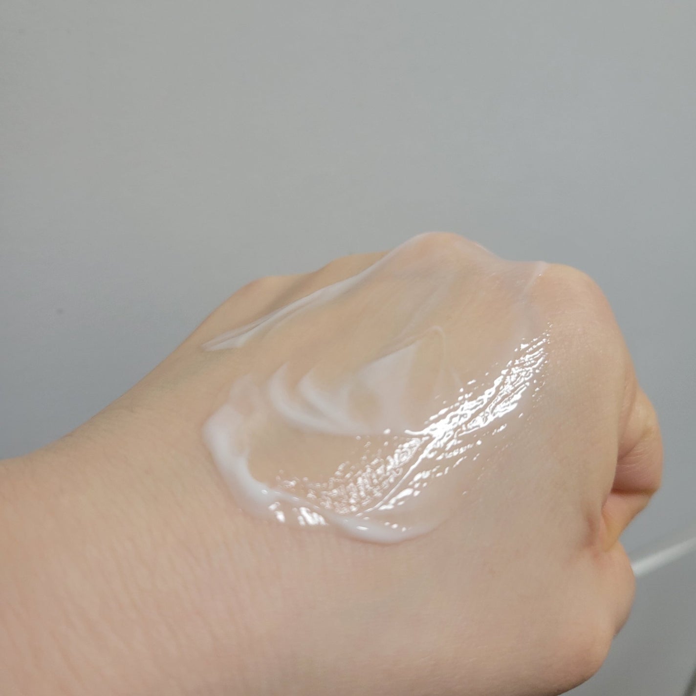 バイブラント ラディアンス アロマミルク/ジョンソンボディケア/ボディミルクを使ったクチコミ(3枚目)