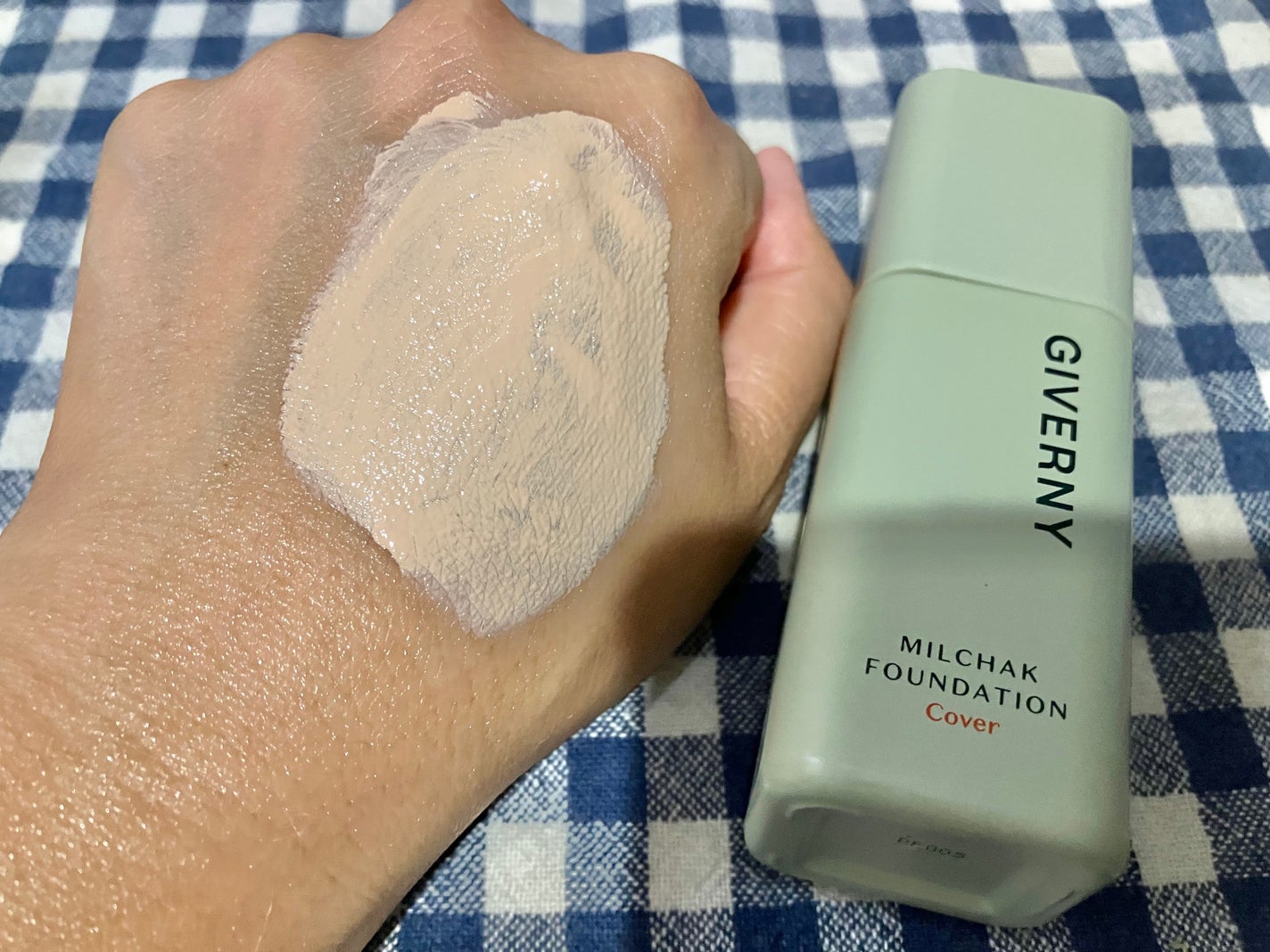 ジヴェルニー 密着カバーファンデーション/GIVERNY/リキッドファンデーションを使ったクチコミ(3枚目)