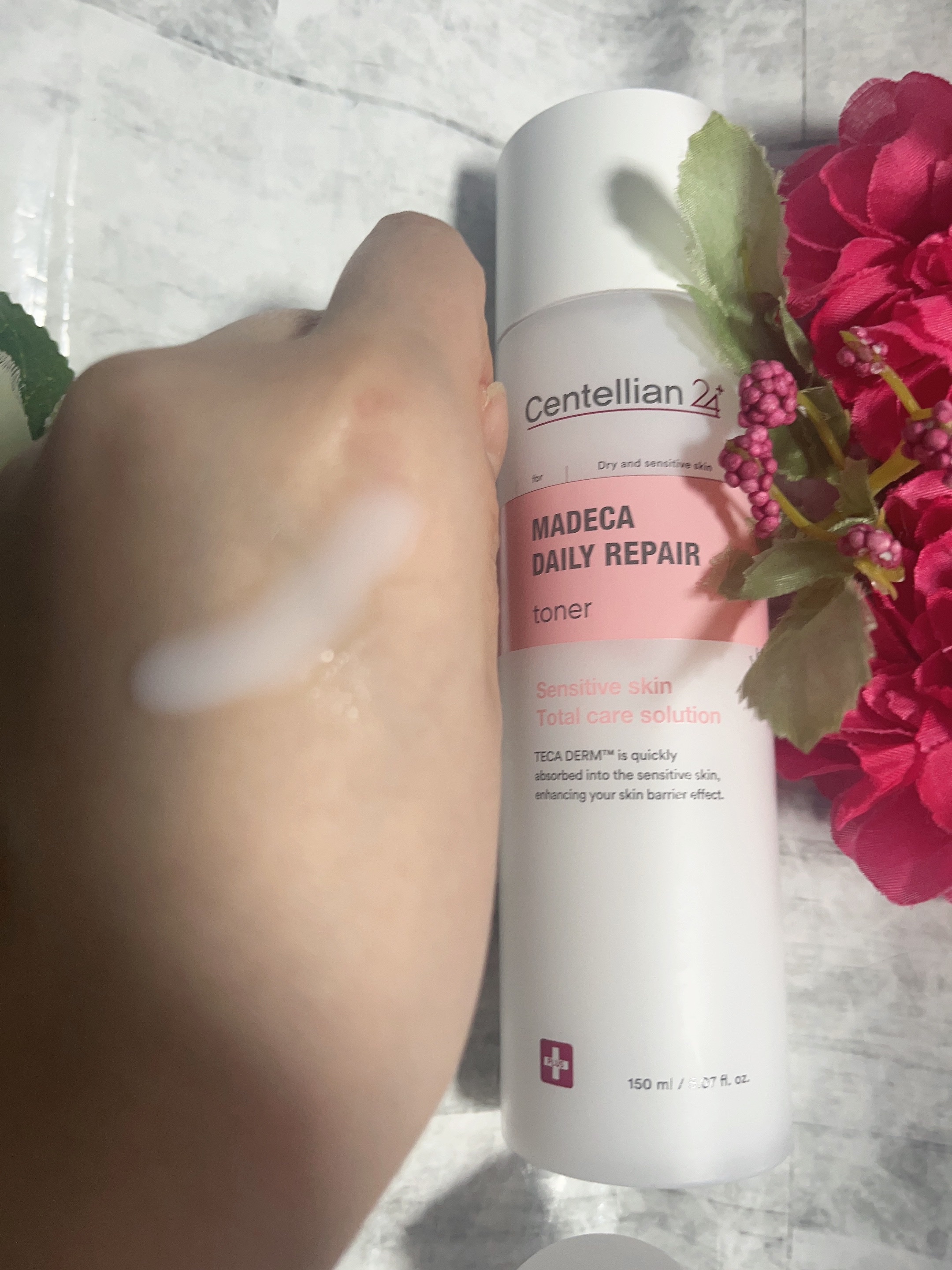 マデカデイリーリペアアンプル/センテリアン24/美容液を使ったクチコミ（2枚目）