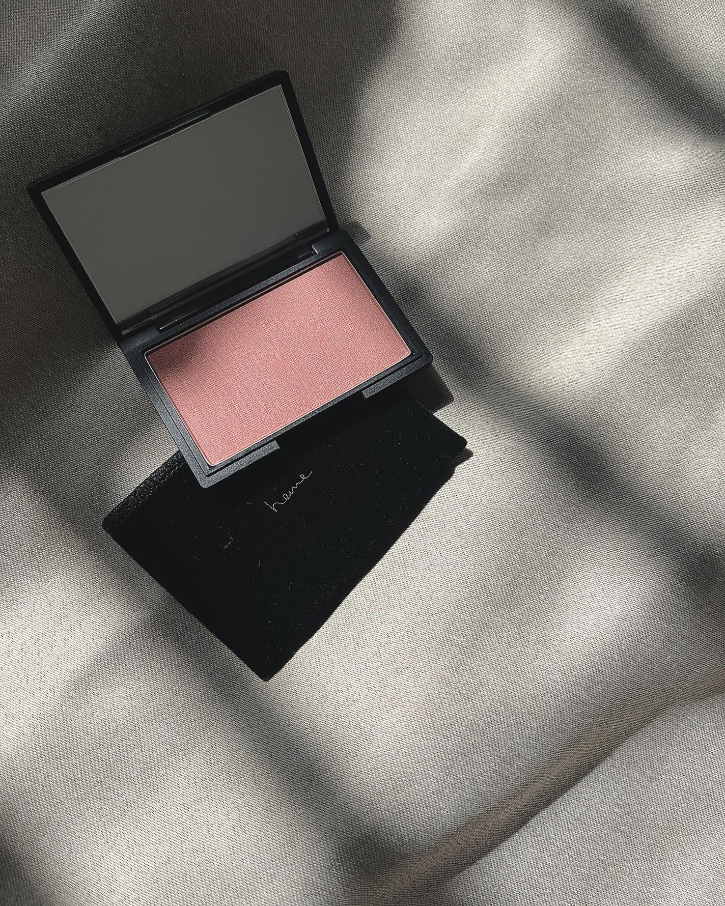 ピュア チーク カラー/heme/パウダーチークを使ったクチコミ(3枚目)