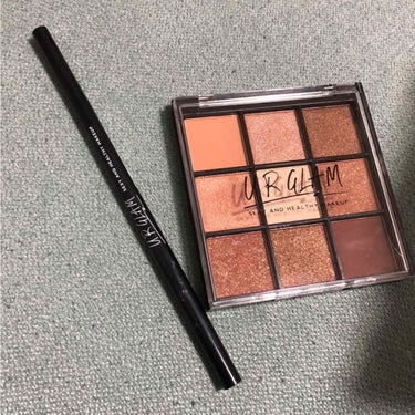 UR GLAM　BLOOMING EYE COLOR PALETTE/U R GLAM/パウダーアイシャドウを使ったクチコミ（2枚目）