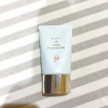 

#RMK UVフェイスプロテクター50
私の愛用している日焼け止めです！
夏は大変お世話になりました🥺✨

1円玉台くらいに出して、顔全体に伸ばせます！
デコルテまでは少し足りないので足したりしてま