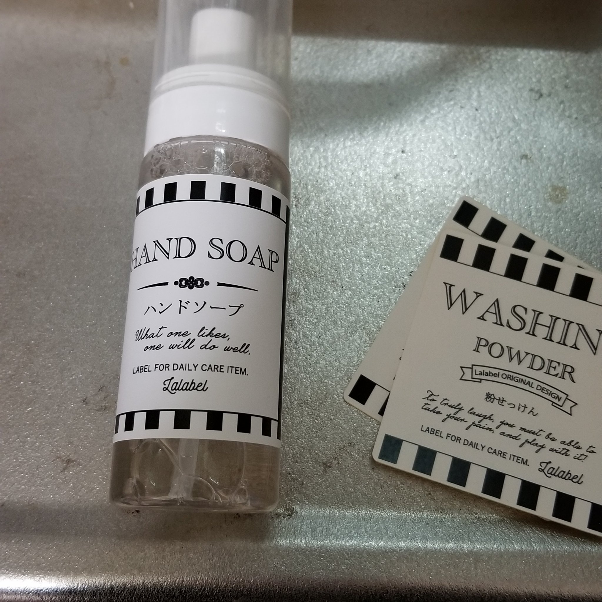ディスペンサーラベル　白ハンドソープ/LALABEL/その他ランドリー用品を使ったクチコミ（1枚目）
