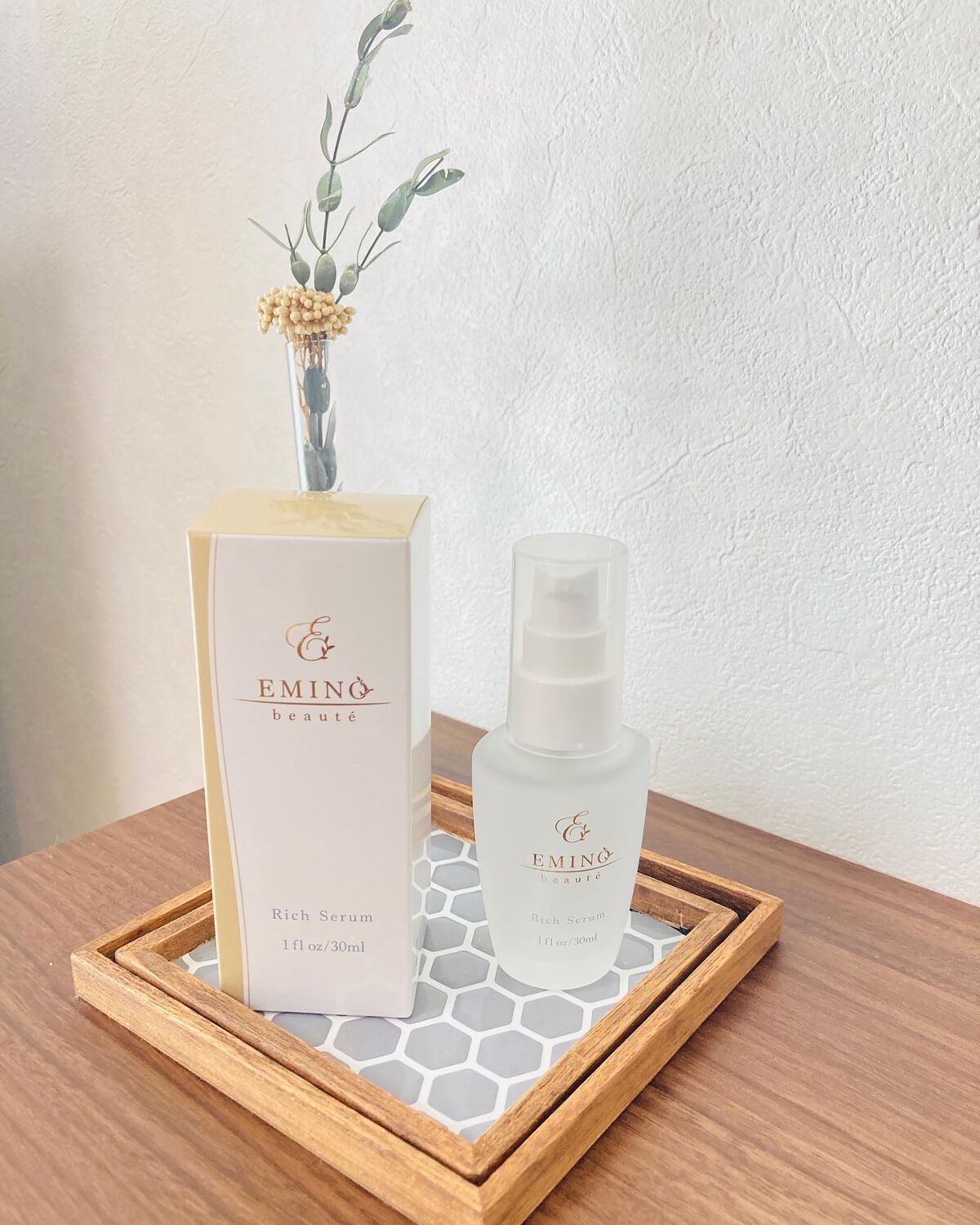 薬用ホワイトエッセンス/エミーノボーテ/美容液を使ったクチコミ（2枚目）