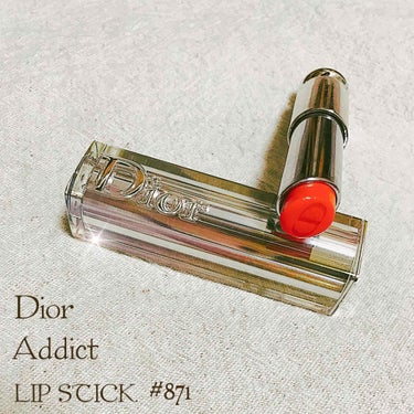 【  Dior   
    アディクトリップスティック】

🌱871 POWER.
ジェルの輝きと 潤い。
どこまでもソフトなテクスチャーが
唇の上をなめらかに滑り
簡単に美しい仕上がりに♥︎


シ