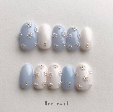 mercariにてネイルチップ販売しています！

#rr_nail で検索🌷

現品¥1500

一つ一つ丁寧に作っているので是非...♡ 



#ネイルチップ #ワンホンネイル #フラワーネイル #